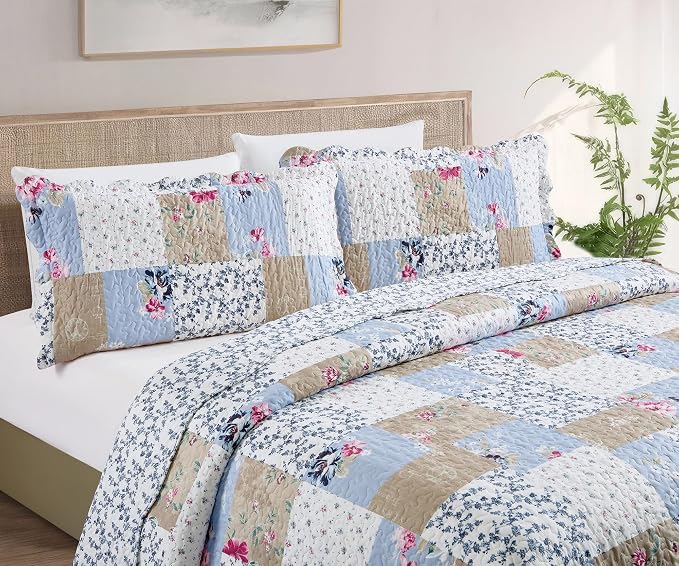 Brilliant Sunshine Pink and Blue Roses Toile Quilt Set, 3-Piece Bedding Sets - Image 3