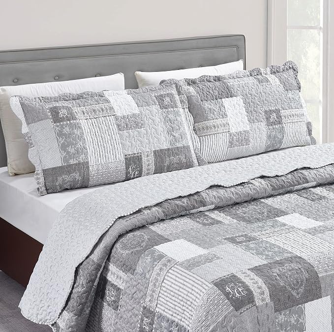 Brilliant Sunshine Grey Heart Love, Floral and Lace Patchwork, 3-Piece Quilt Set - Image 3