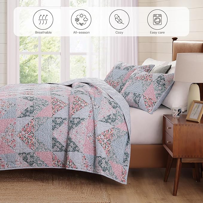 BLOOMHAVEN Quilt Set King Size, Patchwork Pink Floral Quilt Sets, Reversible - Image 4