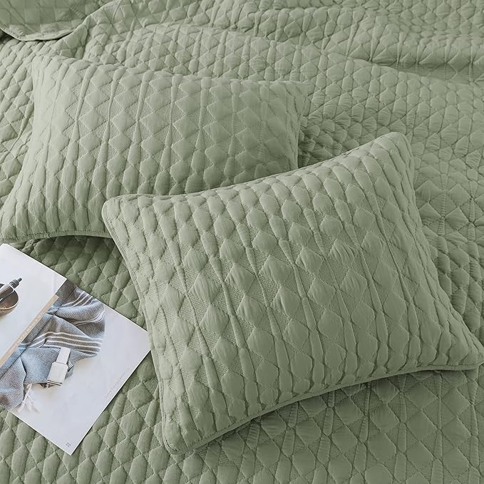 WDCOZY Sage Green Quilt Twin Size Bedding Sets - Image 4