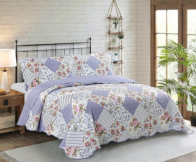 Brilliant Sunshine Rose Violet Patchwork, 3-Piece Quilt Set by BrilliantSunshine