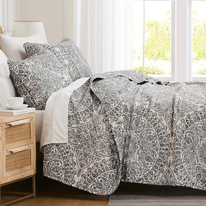 Southshore Fine Living, Inc. Ashanti Collection Oversized Quilt Twin Bedding by SouthshoreFineLivingInc